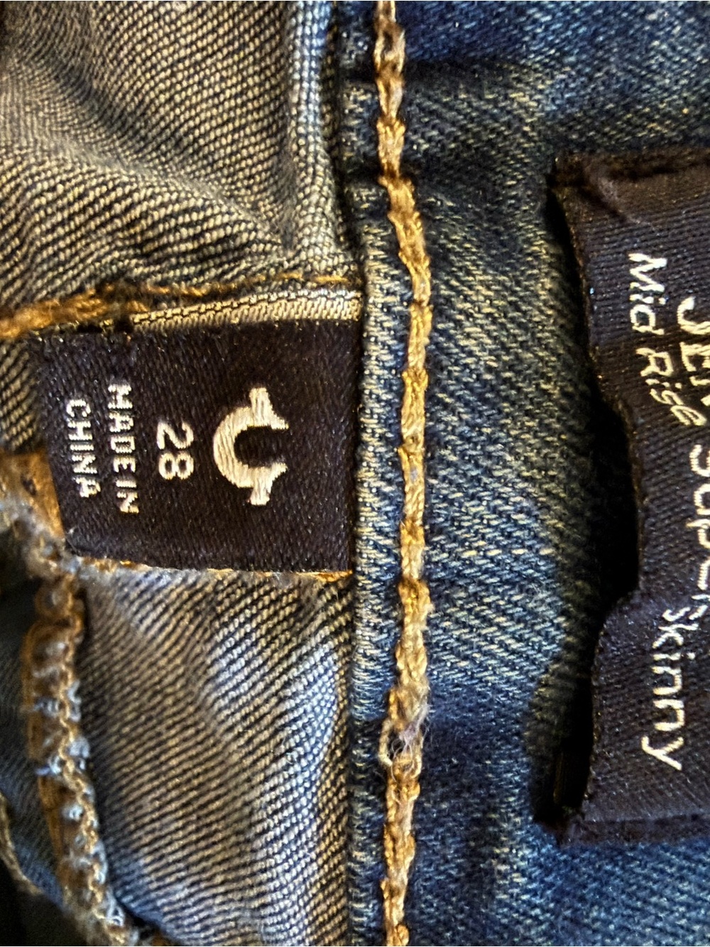 True Religion Women's Medium Wash Skinny Jeans with Signature Back Pockets - Picture 4 of 5